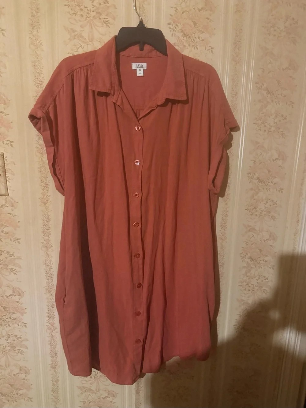 a.n.a Men's Short-Sleeve Button-Down Shirt in Rust
